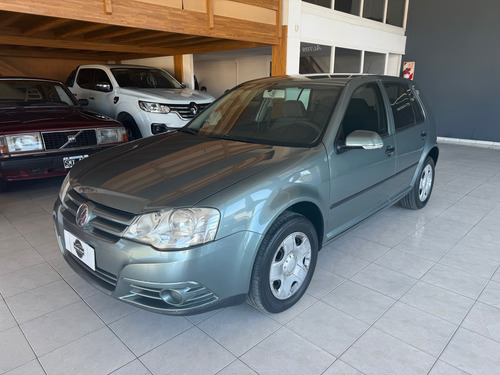 Volkswagen Golf 1.6 Advance