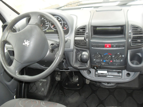 Peugeot Boxer 2.3 15 Lugares Completa 2016