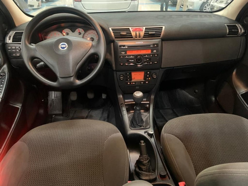 Imagem 6 de 11 de Fiat Stilo 1.8 Mpi Sporting 8v