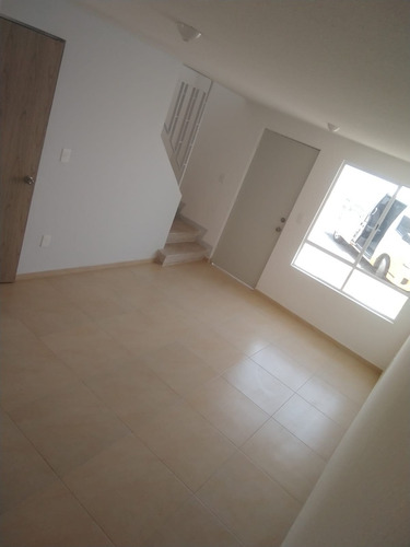 Hermosa Casa De 3 Recamaras En Senderos Tecamac Desarrollo Privado Con Acceso Controlado Y Casa Club Con Alberca