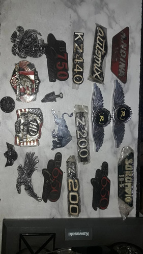 Imagen 1 de 5 de Insignias Moto Antiguas Honda Gilera Kawasaki Suzuki.3gmotos