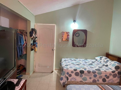 Imagen 16 de 26 de Julio Latouche Vende Casa La Esmeralda 22-21755 Jj35