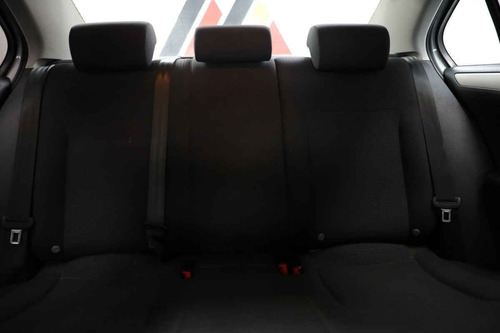Imagen 11 de 15 de Volkswagen Jetta 2017 4p Trendline L5/2.5 Man
