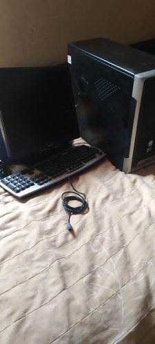 Vendo Computador De Mesa En Excelente Estado 