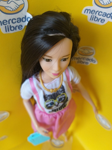 Barbie Fashionistas Kitty Dress, #meow Asiática, Lea 90 Arco (Usado)