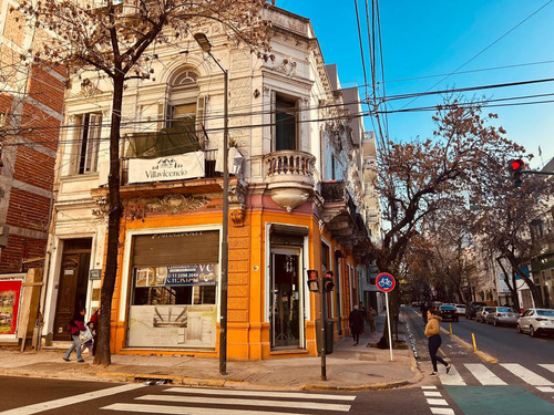 Local En Constitución En Venta