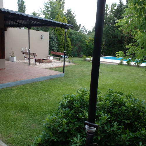 Imagen 9 de 9 de Hermosa Casa Quinta, Ubicada En Barrio Cerrado.