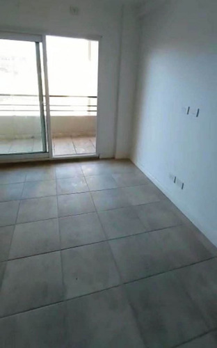 Imagen 4 de 10 de Hermoso Departamento Centrico En Venta #trenquelauquen