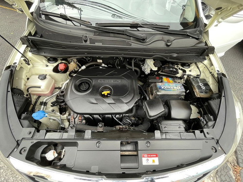 Imagem 10 de 12 de Kia Sportage 2.0 Ex 4x2 16v 2013