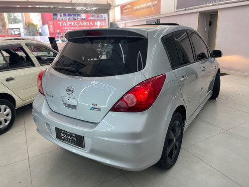 Nissan Tiida 1.8 SL 16V FLEX 4P AUTOMÁTICO