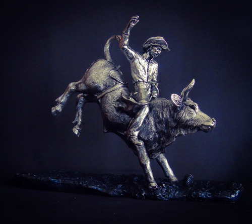 Escultura Toro De Rodeo Plata .999 Electro Figura Decorativa