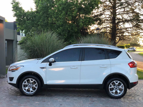 Ford Kuga 2.5 Titanium At 4x4 L (ku05) 2010
