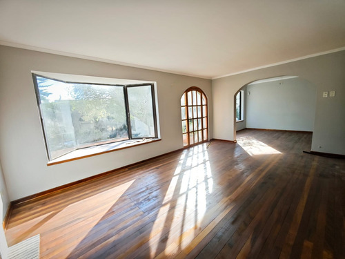 Broker Bosques De M. Excelente Propiedad 6d-4b-gran Patio -