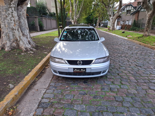 Chevrolet Vectra 2.2 Cd At