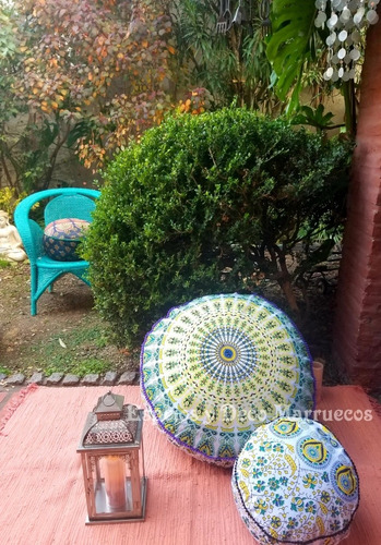Imagen 7 de 10 de Puff Almohadon Zafu Hindú Grande 83 X 25 Cm Con Pompones