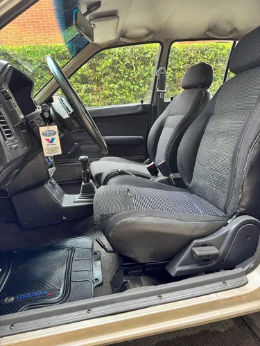 Mazda 323 1.3 Hs