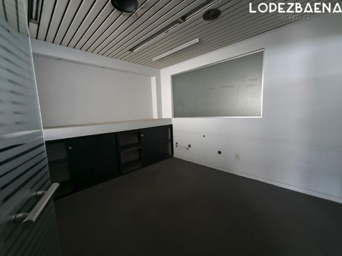 Oficina Comercial Zona Centro De La Ciudad De Córdoba - Facil Acceso Por Arteria Principal.!