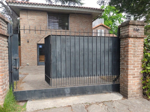 Casa Nn Alquiler Para Uso Profesional/ Comercial - Oficinas