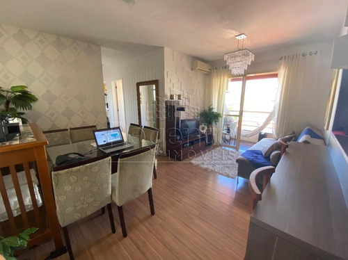 Apartamento A Venda No Bairro Balneario Em Florianopolis - V-77419