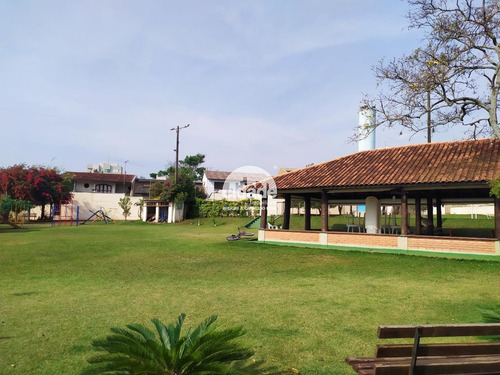 Imagem 17 de 21 de Sobrado Para Aluguel, 2 Quartos, 1 Suíte, 4 Vagas, Centro - Cascavel/pr - 12723