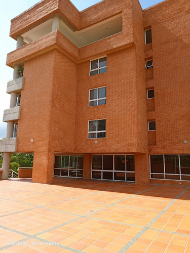 Venta De Ph En Lomas Del Sol  De 750m2 .