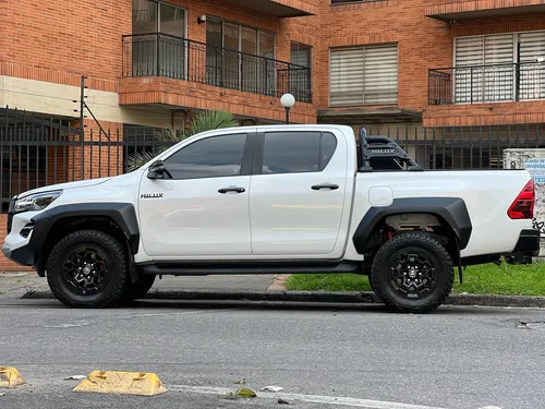 Toyota Hilux 2.8 Gr-S