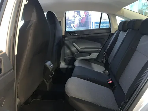 Volkswagen Virtus TRENDLINE AUTOMATICO