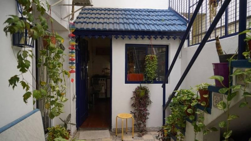 Imagen 14 de 25 de P.h. Al Frente, Entrada Independiente, Con Patio, Terraza Y Quincho. Espacio Aéreo. Sup. 240 M2. Totales . Precio Por M2. Usd 920.- .-