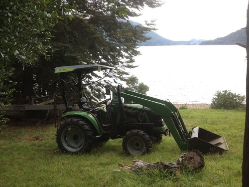 Imagen 6 de 11 de Tractor Chery By Lion 45 Hp 4x4 Con Pala Omar Martin
