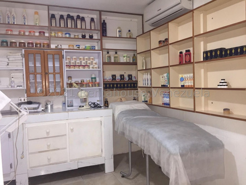 Imagen 17 de 30 de Local Comercial En Alquiler En Barquisimeto Para Iniciarte En El Mundo De La Estética, Incluye Mobiliario. Selena Pacheco Tlf. 04245197639. Cód. 21-27917 . Lara, Venezuela