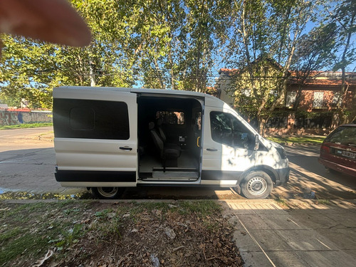 Ford Transit 2.2 Furgon Mediano 350m