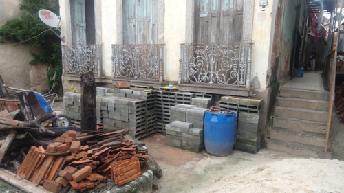 Tereno De Uma Area Otima Para Construir Uma Casa E Ou Um Predio - 1262