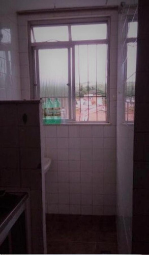 Apartamento Para Venda Em Volta Redonda, Parque Das Ilhas, 2 Dormitórios, 1 Banheiro, 1 Vaga - 021_2-204042