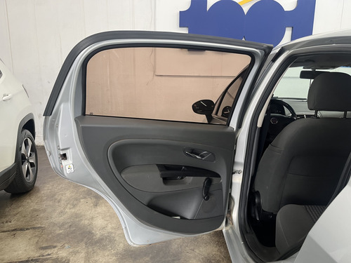 Fiat Punto 1.8 ESSENCE 16V FLEX 4P AUTOMATIZADO
