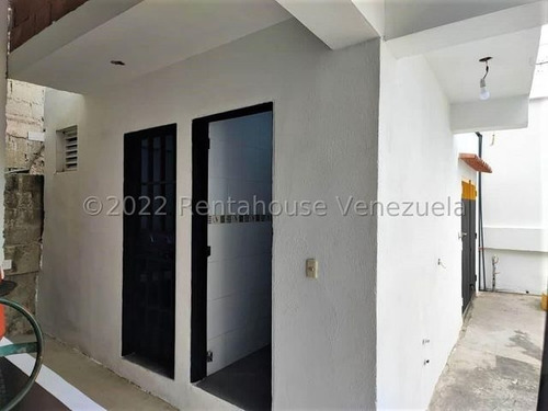 Imagen 3 de 15 de Galpón / Venta Los Teques ( Club Hípico)22-19417 Eva Castillo 0414.306.72.20