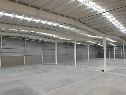 Se Renta Excelente Nave Industrial Y Logistica Nueva De 1770 M2 En Villas De Cuautitlan, Cuautitlan