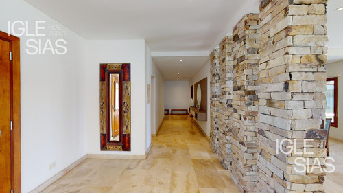 Importante Propiedad En El Golf Nordelta - Venta Y Alquiler Al Lago Central