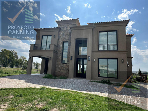 Venta De Casa En Barrio Los Talas Canning