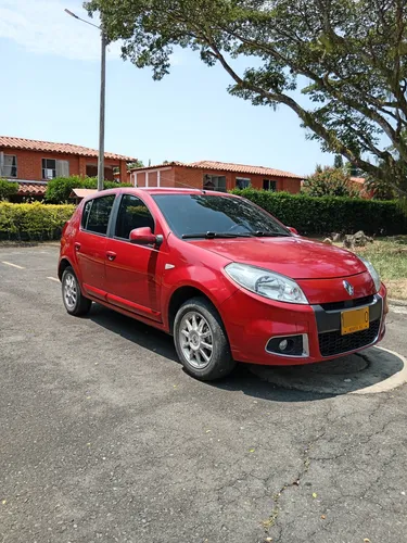 Renault Sandero 1.6 Dynamique 110 hp