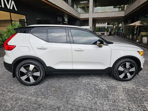 Volvo Xc40 Momentum T4