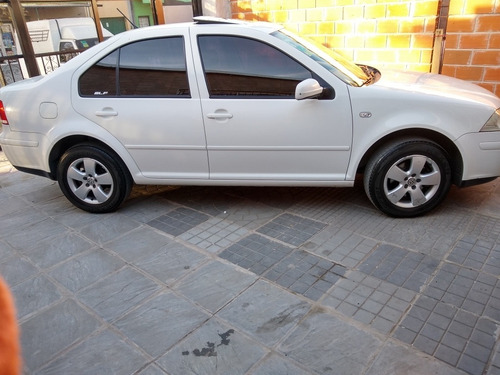 Volkswagen Bora 2.0 Trendline 115cv 2014