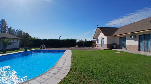 ¡exclusiva Casa En Venta En Calera De Tango, El Parrón.