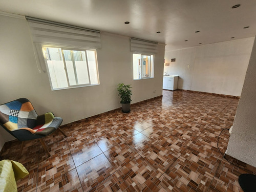 Imagen 12 de 25 de Hermosa Casa Remodelada - 143mts2. 3d + 3b. 2 Pisos. Terraza