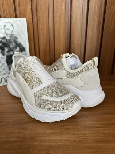 Michael kors logo trainers best sale