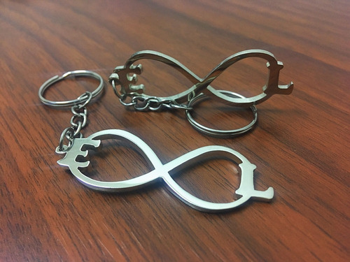 Llavero Infinito Iniciales