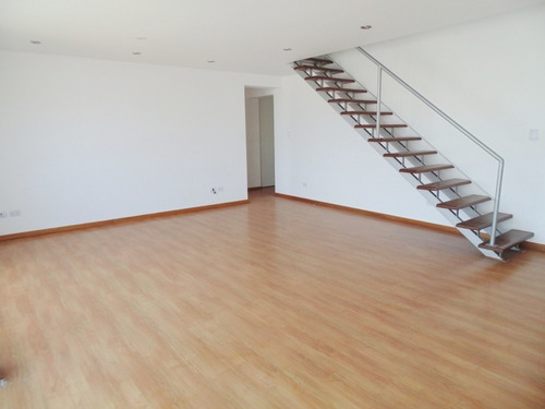 Imagen 4 de 26 de Venta De Hermoso Y Amplio Dpto. Duplex C/estac. En Urb. Vista Alegre Surco