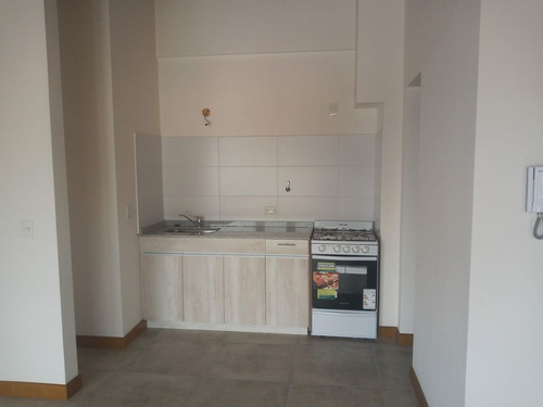 Imagen 7 de 14 de Venta Departamento 2 Dorm En Centro De Bariloche. Vista
