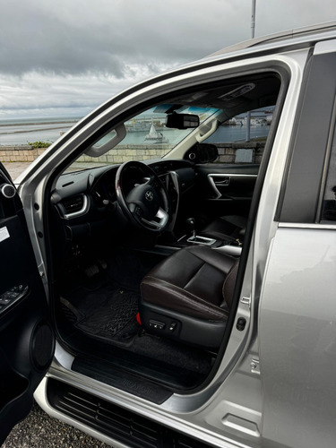 Toyota SW4 2.8 Srx 177cv 4x4 7as At