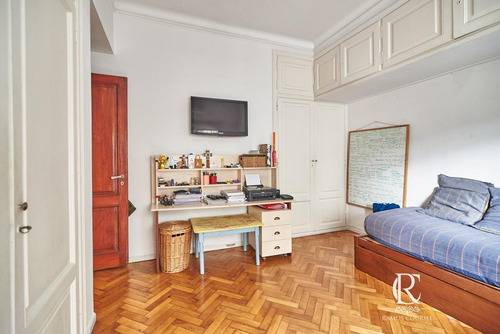 Imagen 18 de 26 de Venta Depto Reciclado S/p 4 Amb Estilo Frances, Seg 24h - Av Libertador 2500, Palermo Chico