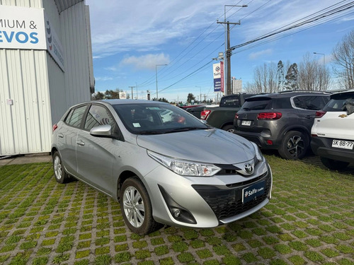 Toyota Yaris 1.5 SPORT GL E 4X2 HB MT 5P